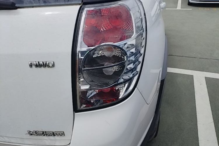 Used Chevrolet Captiva 2014 2.4L 4x4 Flagship Edition 7 Seats Right Rear Taillight