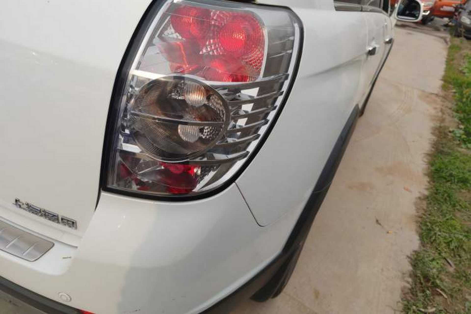 Used Chevrolet Captiva 2014 2.4L Two-Wheel Drive City Edition 5 Seats Right Rear Taillight