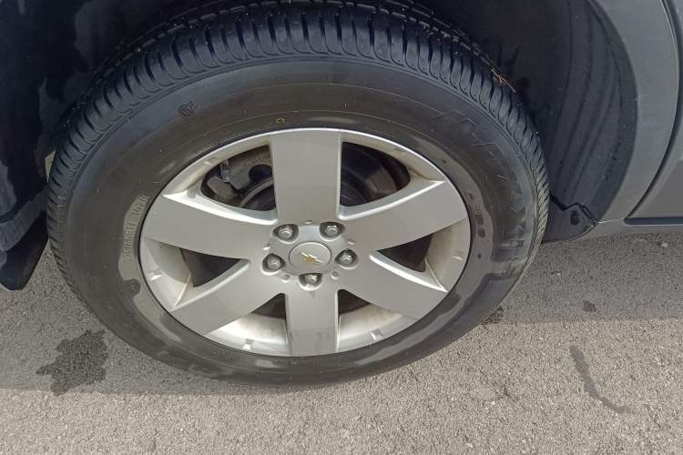 Used Chevrolet Captiva 2014 2.4L Two-Wheel Drive City Edition 5 Seats Right Rear Wheel Hub