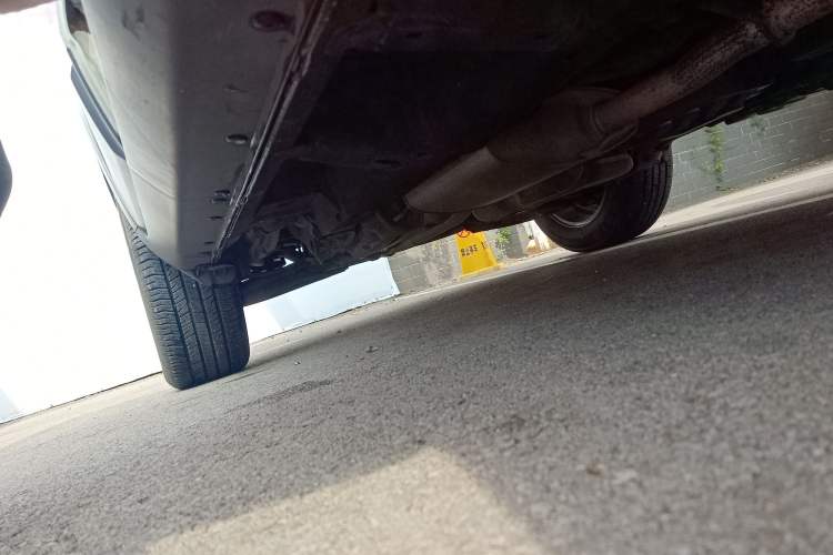 Used Chevrolet Captiva 2014 2.4L Two-Wheel Drive City Edition 5 Seats Right Side Sill