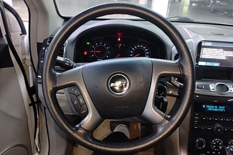 Used Chevrolet Captiva 2014 2.4L Two-Wheel Drive City Edition 5 Seats Steering Wheel
