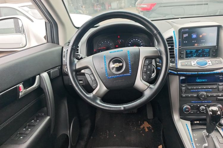 Used Chevrolet Captiva 2014 2.4L 4x4 Flagship Edition 7 Seats Steering Wheel