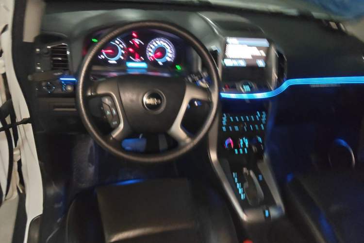 Used Chevrolet Captiva 2014 2.4L Two-Wheel Drive Urban Version 7 Seats Steering Wheel