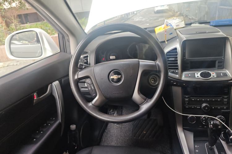 Used Chevrolet Captiva 2014 2.4L Two-Wheel Drive Urban Version 7 Seats Steering Wheel