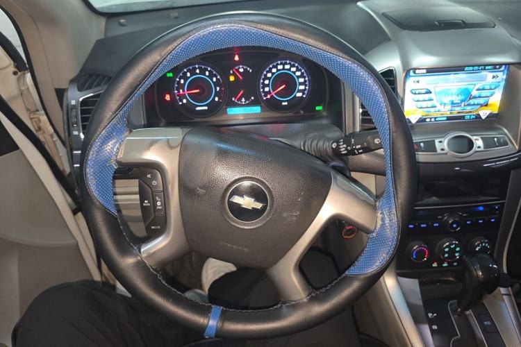 Used Chevrolet Captiva 2014 2.4L Two-Wheel Drive City Edition 5 Seats Steering Wheel