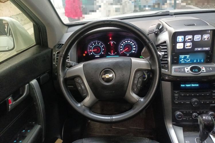 Used Chevrolet Captiva 2014 2.4L 4x4 Flagship Edition 7 Seats Steering Wheel