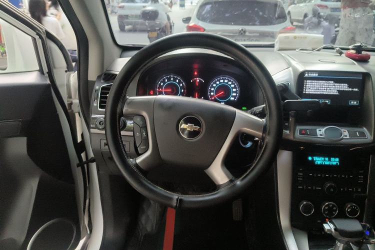 Used Chevrolet Captiva 2014 2.4L Two-Wheel Drive Urban Version 7 Seats Steering Wheel