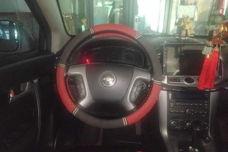 Used Chevrolet Captiva 2014 2.4L 4x4 Flagship Edition 7 Seats Steering Wheel