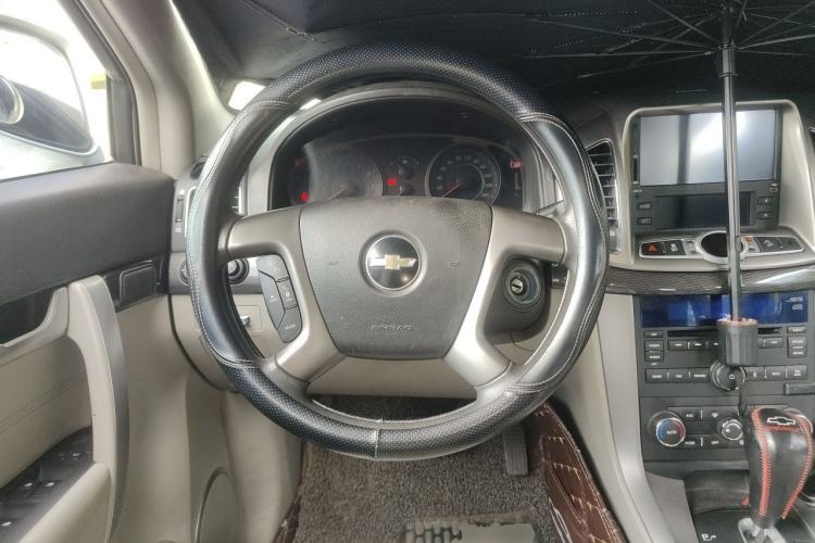 Used Chevrolet Captiva 2014 2.4L 4x4 Luxury Edition 5 Seats Steering Wheel