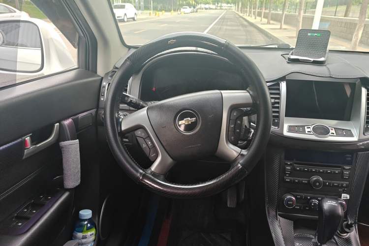 Used Chevrolet Captiva 2014 2.4L 4x4 Flagship Edition 7 Seats Steering Wheel