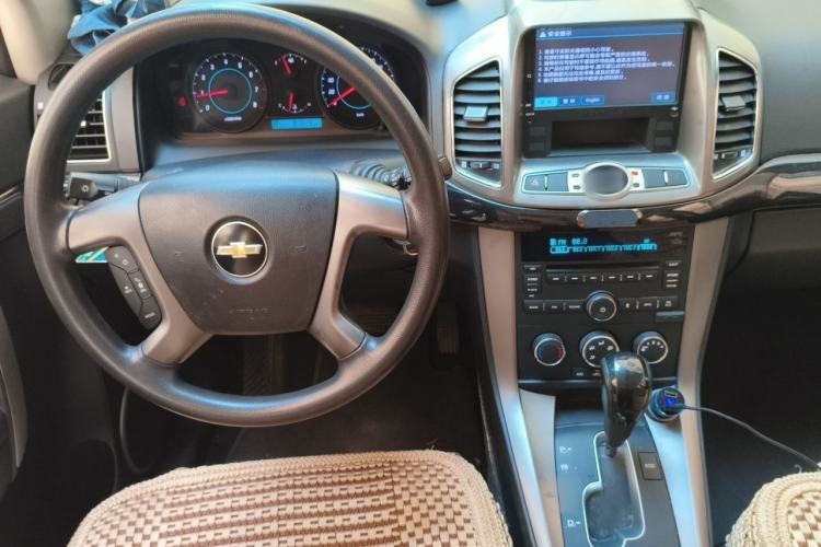 Used Chevrolet Captiva 2014 2.4L Two-Wheel Drive Urban Version 7 Seats Steering Wheel