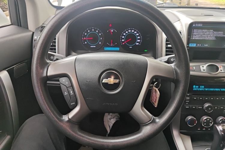 Used Chevrolet Captiva 2014 2.4L Two-Wheel Drive Urban Version 7 Seats Steering Wheel