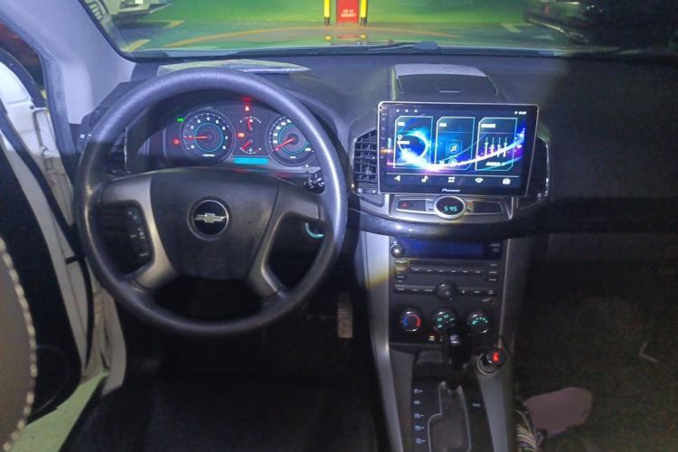 Used Chevrolet Captiva 2014 2.4L Two-Wheel Drive Urban Version 7 Seats Steering Wheel