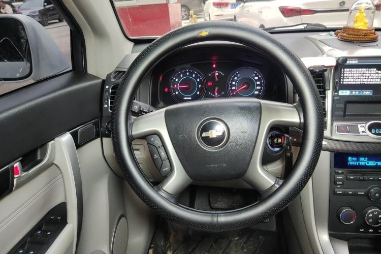 Used Chevrolet Captiva 2014 2.4L Two-Wheel Drive City Edition 5 Seats Steering Wheel