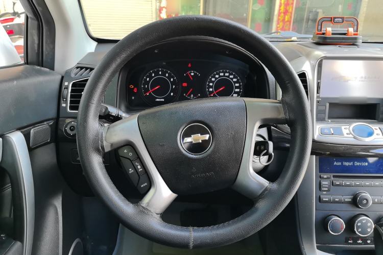 Used Chevrolet Captiva 2014 2.4L Two-Wheel Drive Urban Version 7 Seats Steering Wheel