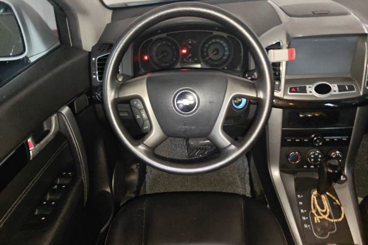 Used Chevrolet Captiva 2014 2.4L Two-Wheel Drive Urban Version 7 Seats Steering Wheel