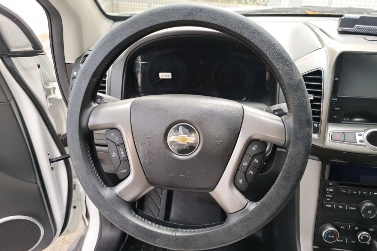 Used Chevrolet Captiva 2014 2.4L 4x4 Flagship Edition 7 Seats Steering Wheel