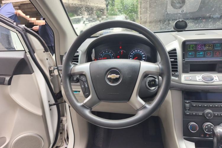 Used Chevrolet Captiva 2014 2.4L Two-Wheel Drive City Edition 5 Seats Steering Wheel
