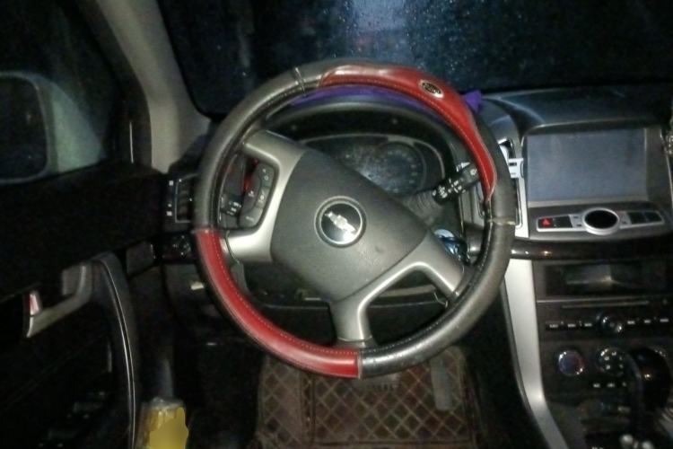 Used Chevrolet Captiva 2014 2.4L Two-Wheel Drive Urban Version 7 Seats Steering Wheel