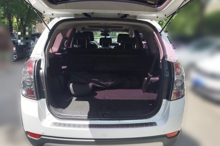 Used Chevrolet Captiva 2014 2.4L 4x4 Flagship Edition 7 Seats Trunk