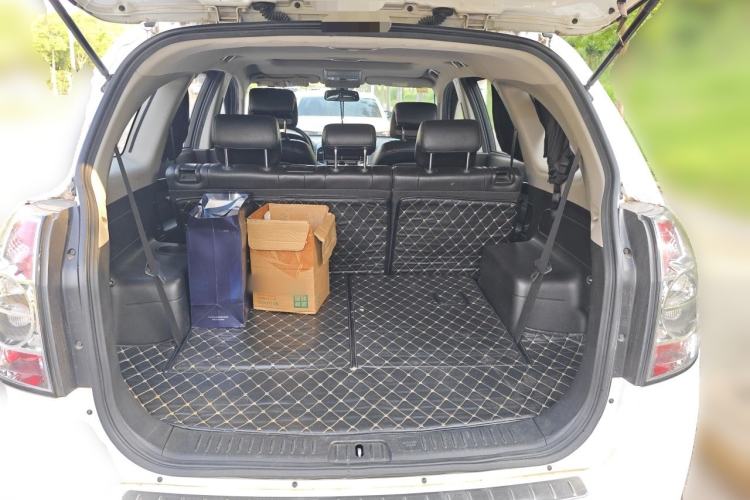 Used Chevrolet Captiva 2014 2.4L 4x4 Flagship Edition 7 Seats Trunk