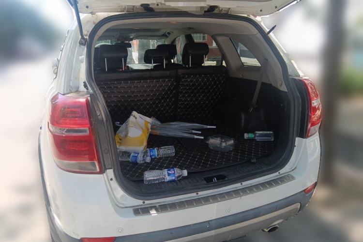Used Chevrolet Captiva 2014 2.4L 4x4 Flagship Edition 7 Seats Trunk