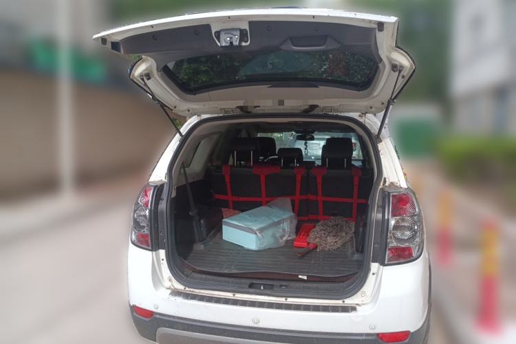 Used Chevrolet Captiva 2014 2.4L 4x4 Flagship Edition 7 Seats Trunk