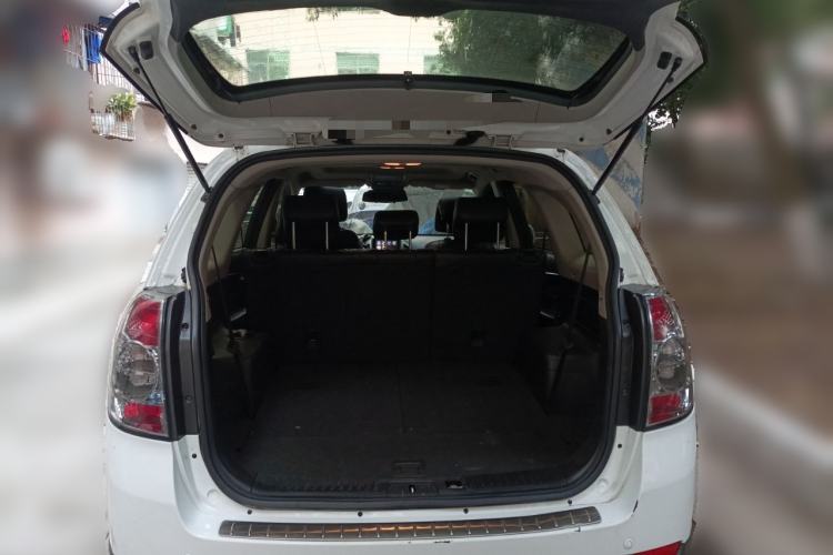 Used Chevrolet Captiva 2014 2.4L 4x4 Flagship Edition 7 Seats Trunk