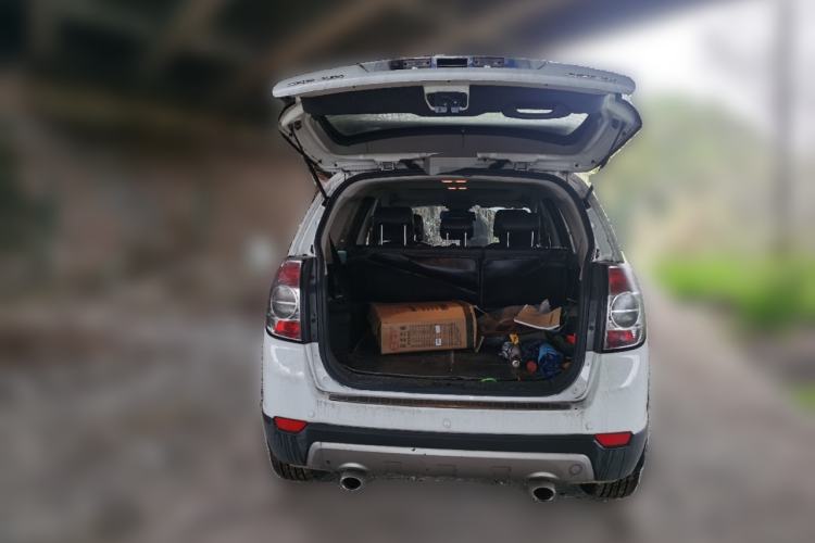 Used Chevrolet Captiva 2014 2.4L 4x4 Flagship Edition 7 Seats Trunk