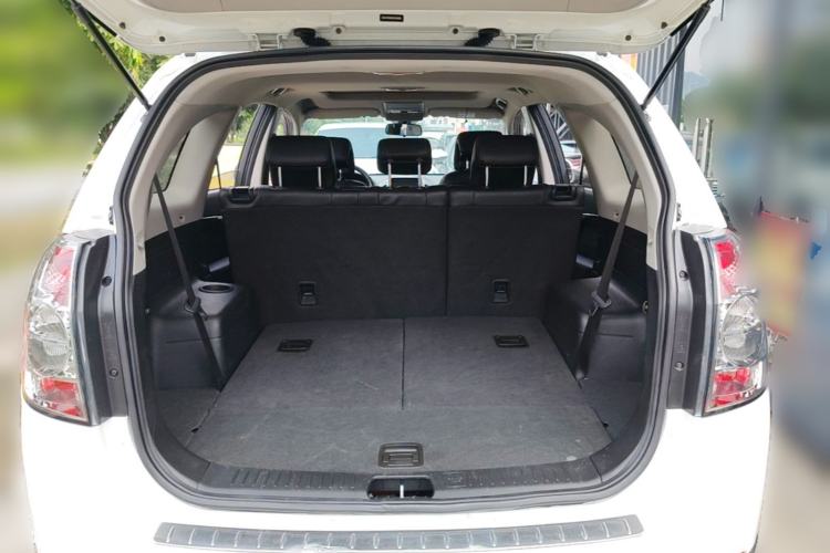Used Chevrolet Captiva 2014 2.4L 4x4 Flagship Edition 7 Seats Trunk