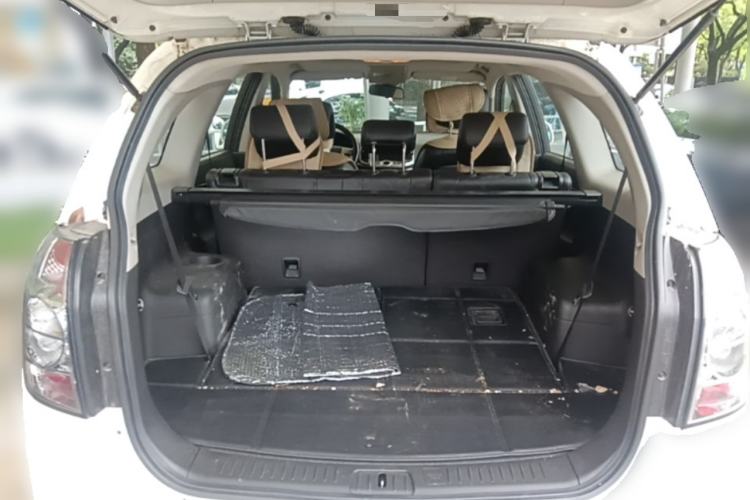 Used Chevrolet Captiva 2014 2.4L 4x4 Flagship Edition 7 Seats Trunk