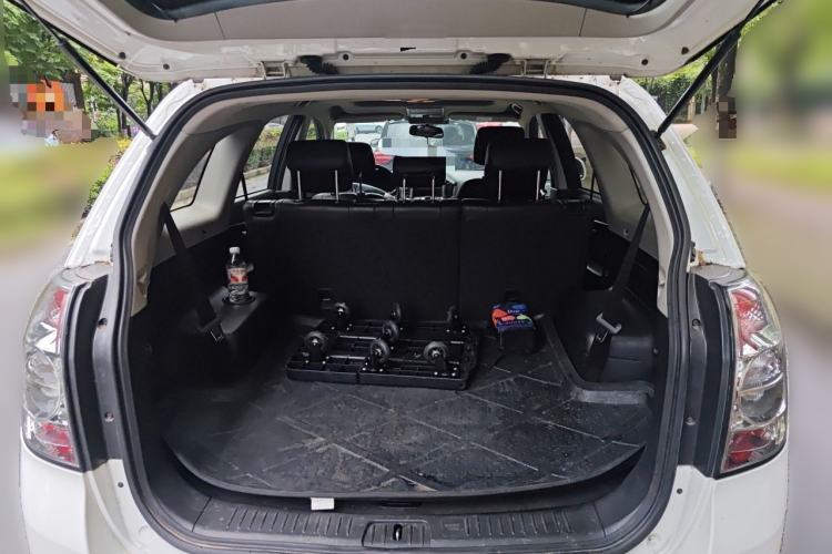 Used Chevrolet Captiva 2014 2.4L Two-Wheel Drive Urban Version 7 Seats Trunk