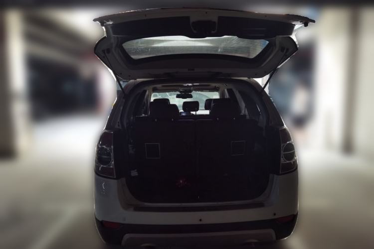 Used Chevrolet Captiva 2014 2.4L 4x4 Flagship Edition 7 Seats Trunk