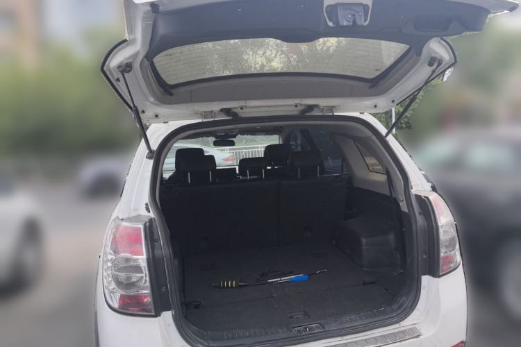 Used Chevrolet Captiva 2014 2.4L 4x4 Flagship Edition 7 Seats Trunk