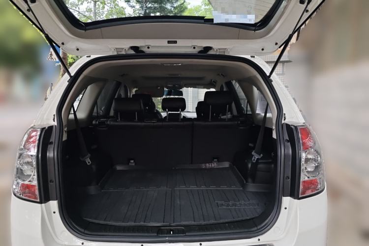 Used Chevrolet Captiva 2014 2.4L 4x4 Flagship Edition 7 Seats Trunk