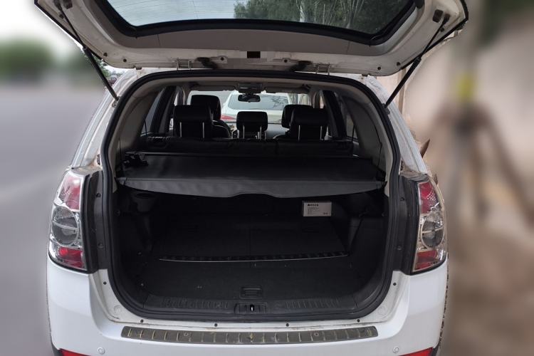 Used Chevrolet Captiva 2014 2.4L 4x4 Flagship Edition 7 Seats Trunk