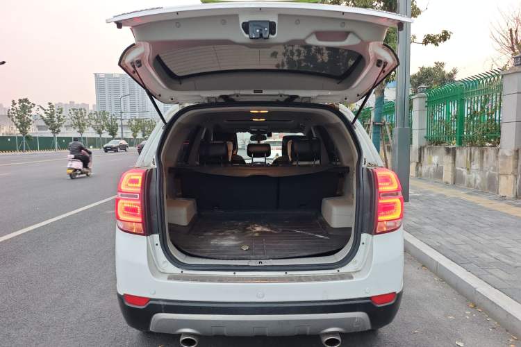 Used Chevrolet Captiva 2014 2.4L Two-Wheel Drive City Edition 5 Seats Trunk