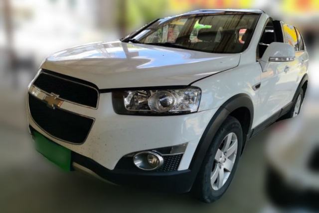 Ojetý Chevrolet Captiva 2014 2.4L Two-Wheel Drive Urban Version 7 Seats