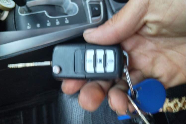 Used Chevrolet Captiva 2014 2.4L 4x4 Flagship Edition 7 Seats Vehicle Key
