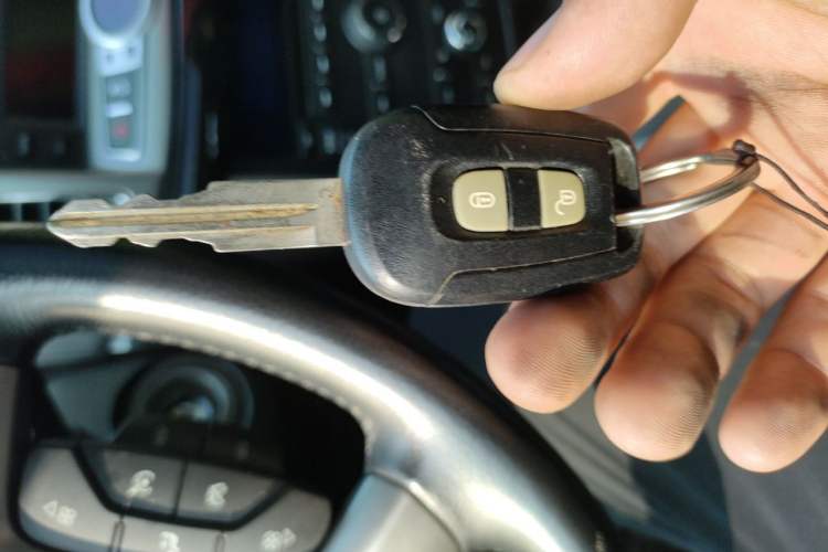 Used Chevrolet Captiva 2014 2.4L 4x4 Flagship Edition 7 Seats Vehicle Key