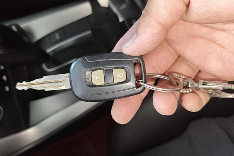 Used Chevrolet Captiva 2014 2.4L Two-Wheel Drive Urban Version 7 Seats Vehicle Key