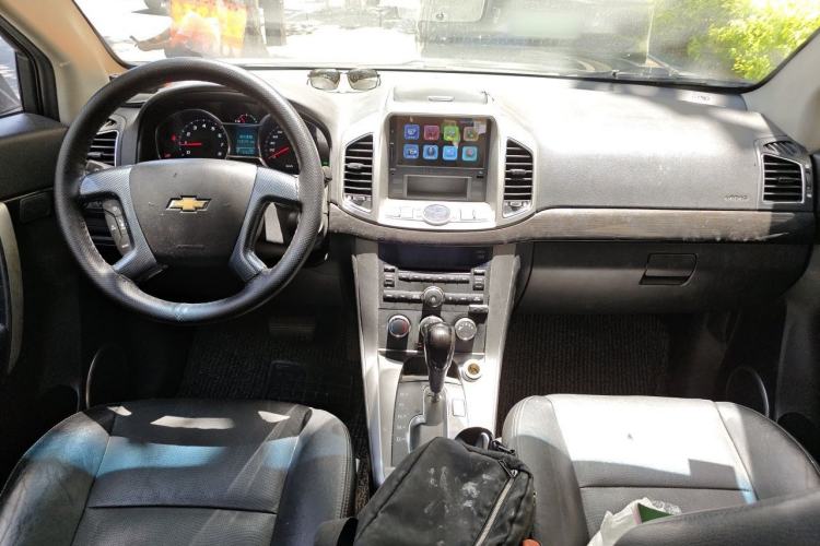 Used Chevrolet Captiva 2015 2.4L Two-Wheel Drive Urban Version 7 Seats Center Console