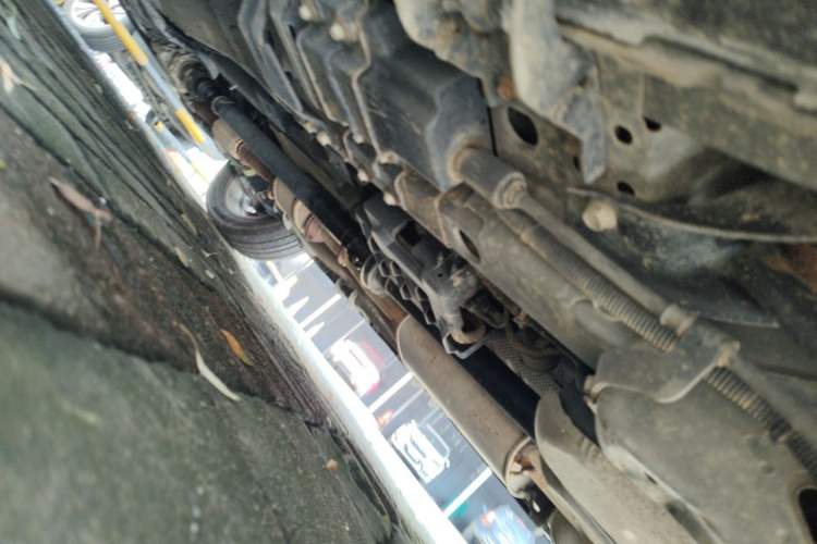 Used Chevrolet Captiva 2015 2.4L 4x4 Flagship Edition 7-Seater Chassis Rear Left