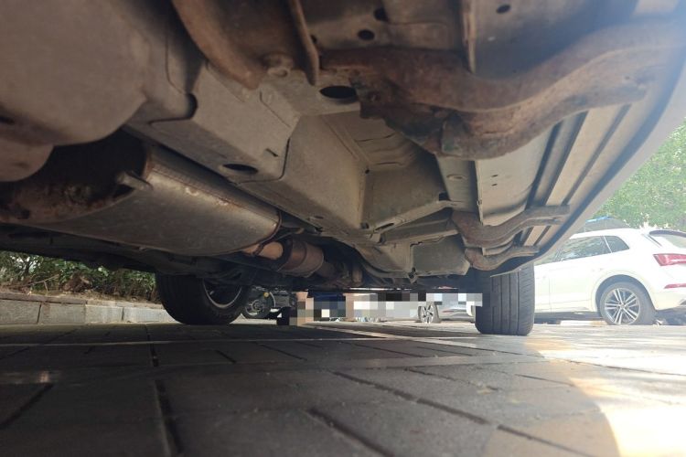 Used Chevrolet Captiva 2015 2.4L 4x4 Flagship Edition 7-Seater Chassis Rear Right