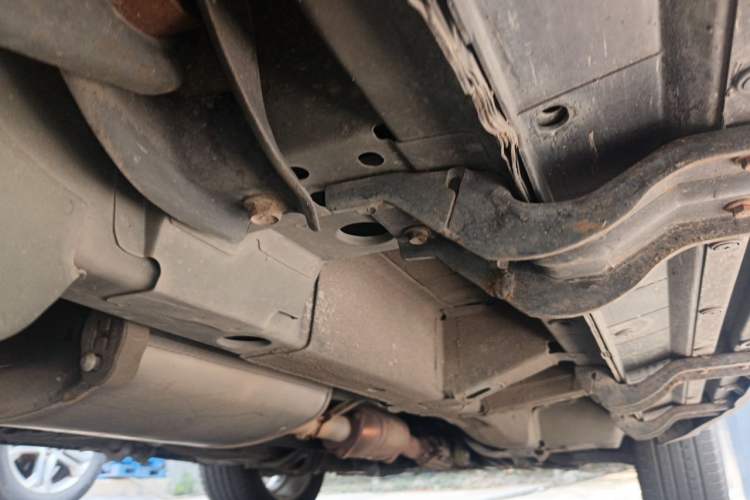 Used Chevrolet Captiva 2015 2.4L 4x4 Flagship Edition 7-Seater Chassis Rear Right