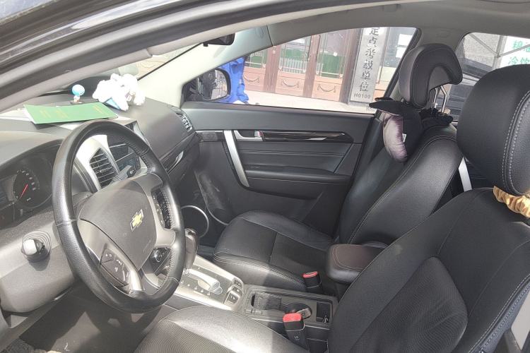 Used Chevrolet Captiva 2015 2.4L 4x4 Flagship Edition 7-Seater Driver Seat