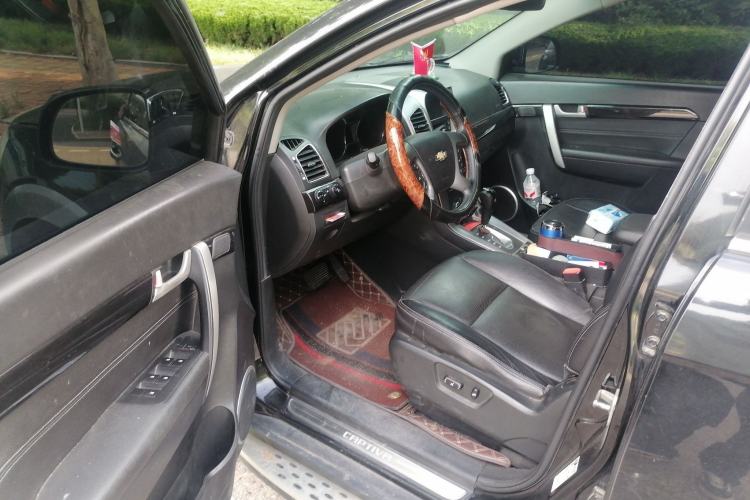 Used Chevrolet Captiva 2015 2.4L 4x4 Flagship Edition 7-Seater Driver Seat