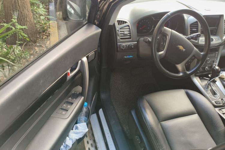 Used Chevrolet Captiva 2015 2.4L 4x4 Flagship Edition 7-Seater Driver Seat