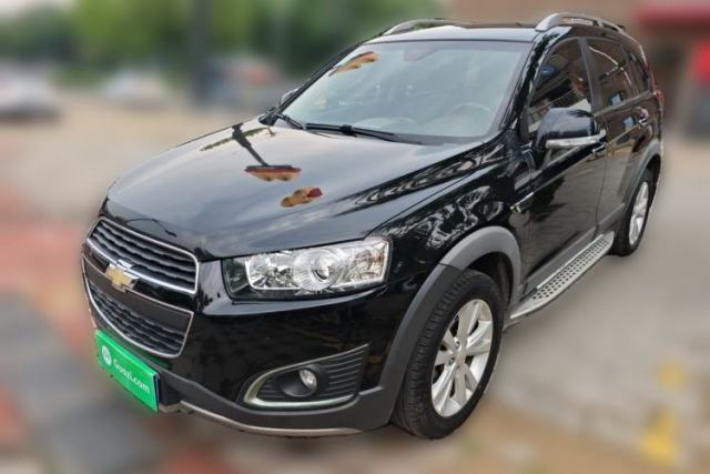 Used Chevrolet Captiva 2015 2.4L 4x4 Flagship Edition 7-Seater