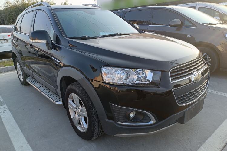 Used Chevrolet Captiva 2015 2.4L Two-Wheel Drive Urban Version 5 Seats Exterior 1